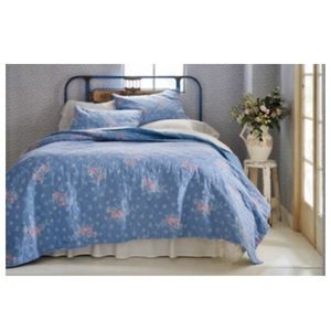 Simply Shabby Chic Lily Rose Chambray Quilt
